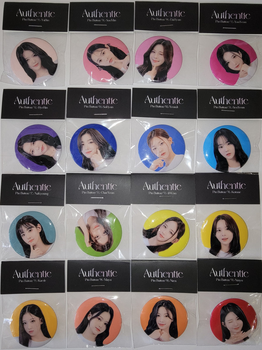 tripleS - [AUTHENTIC] 1st World Tour LOVE EVOlution in SEOUL Pin Butto ...